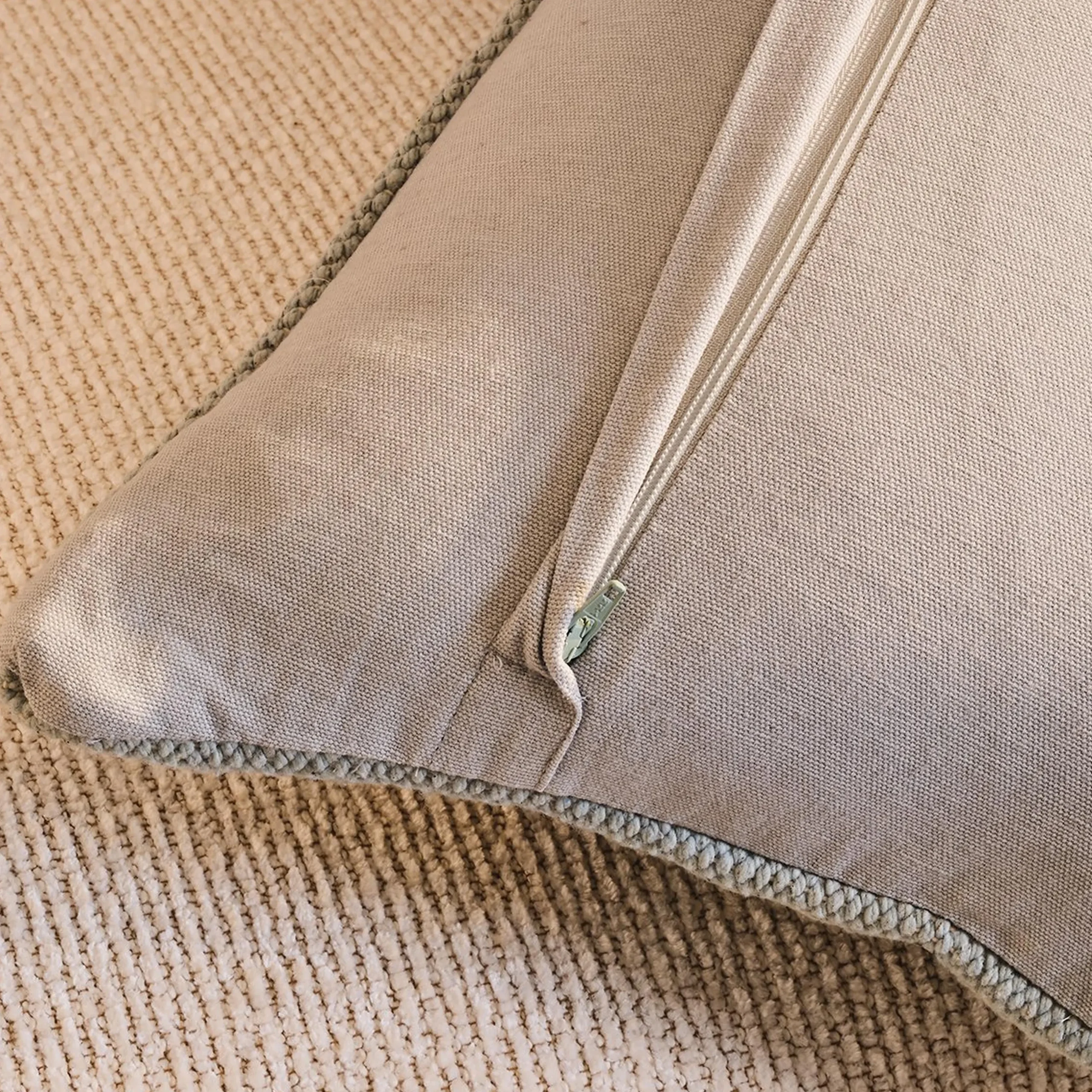Amparo Lumbar Pillow