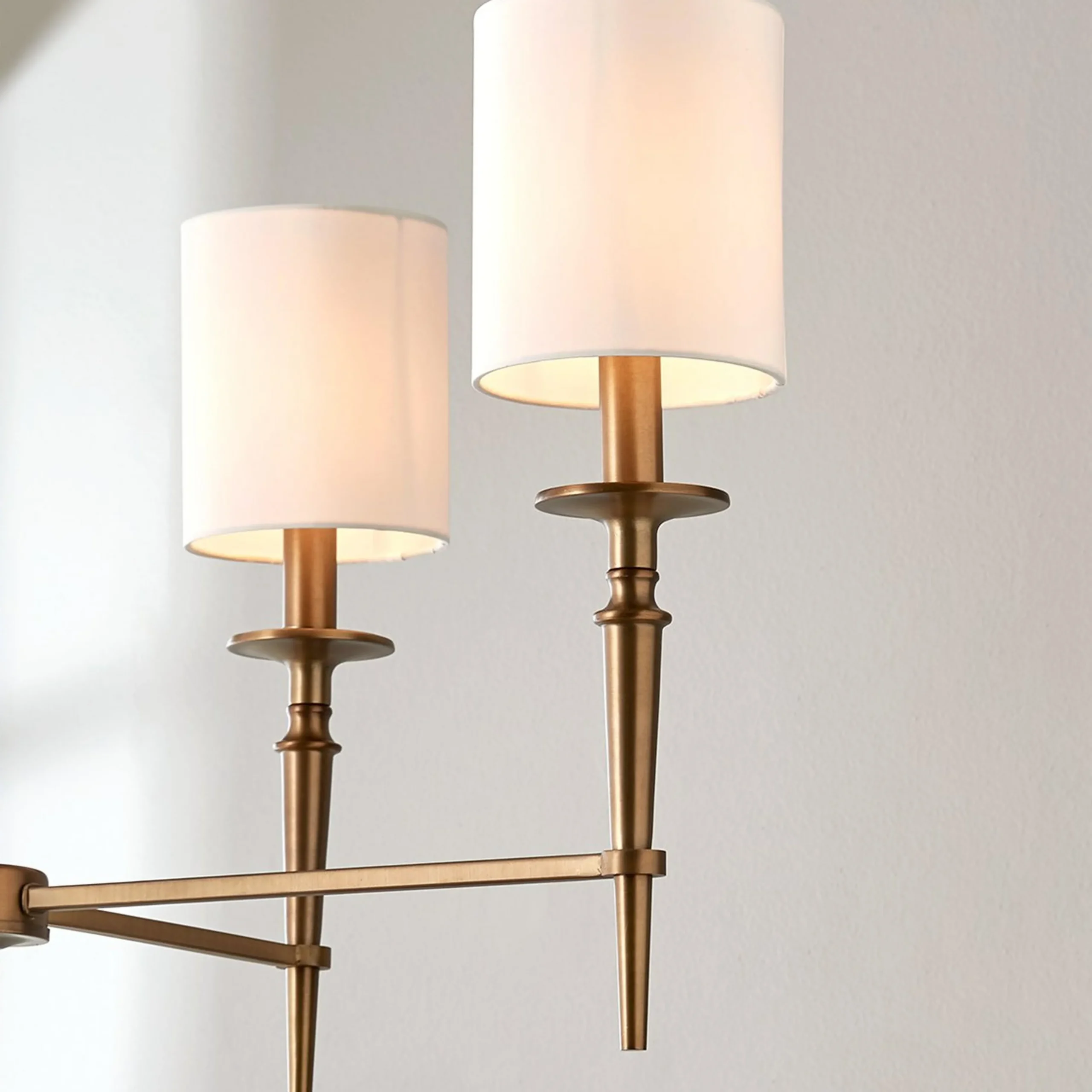 Bella Island Chandelier