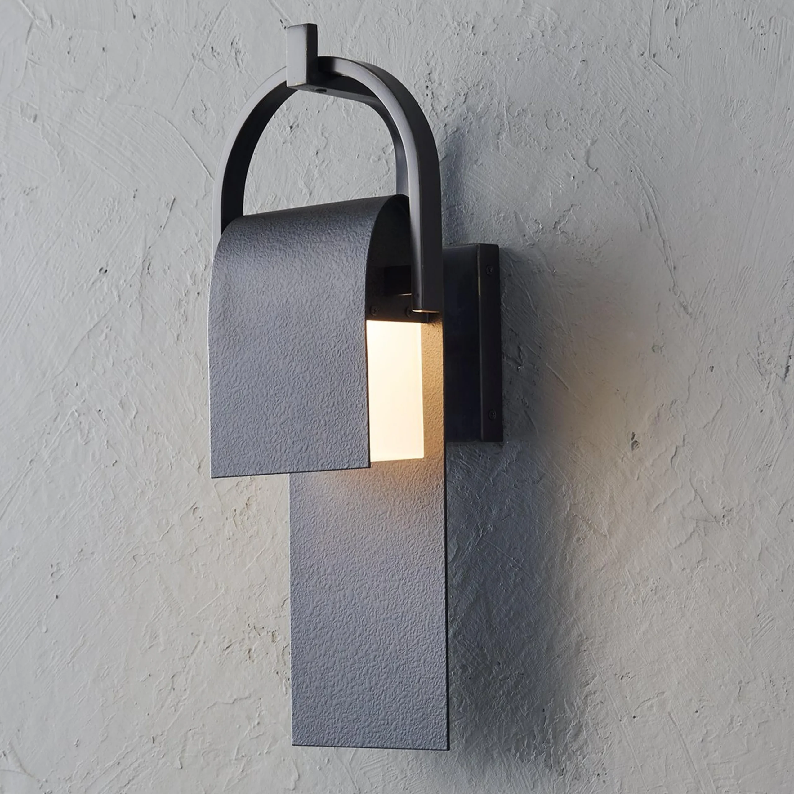 Bent Pocket Outdoor Sconce - 19"