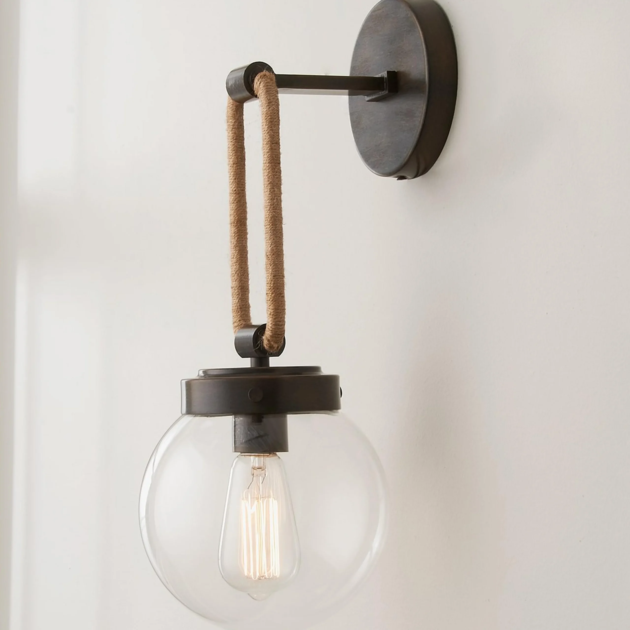 Coastal Cottage Rope Globe Sconce
