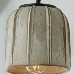 Distressed Cream Ridged Pot