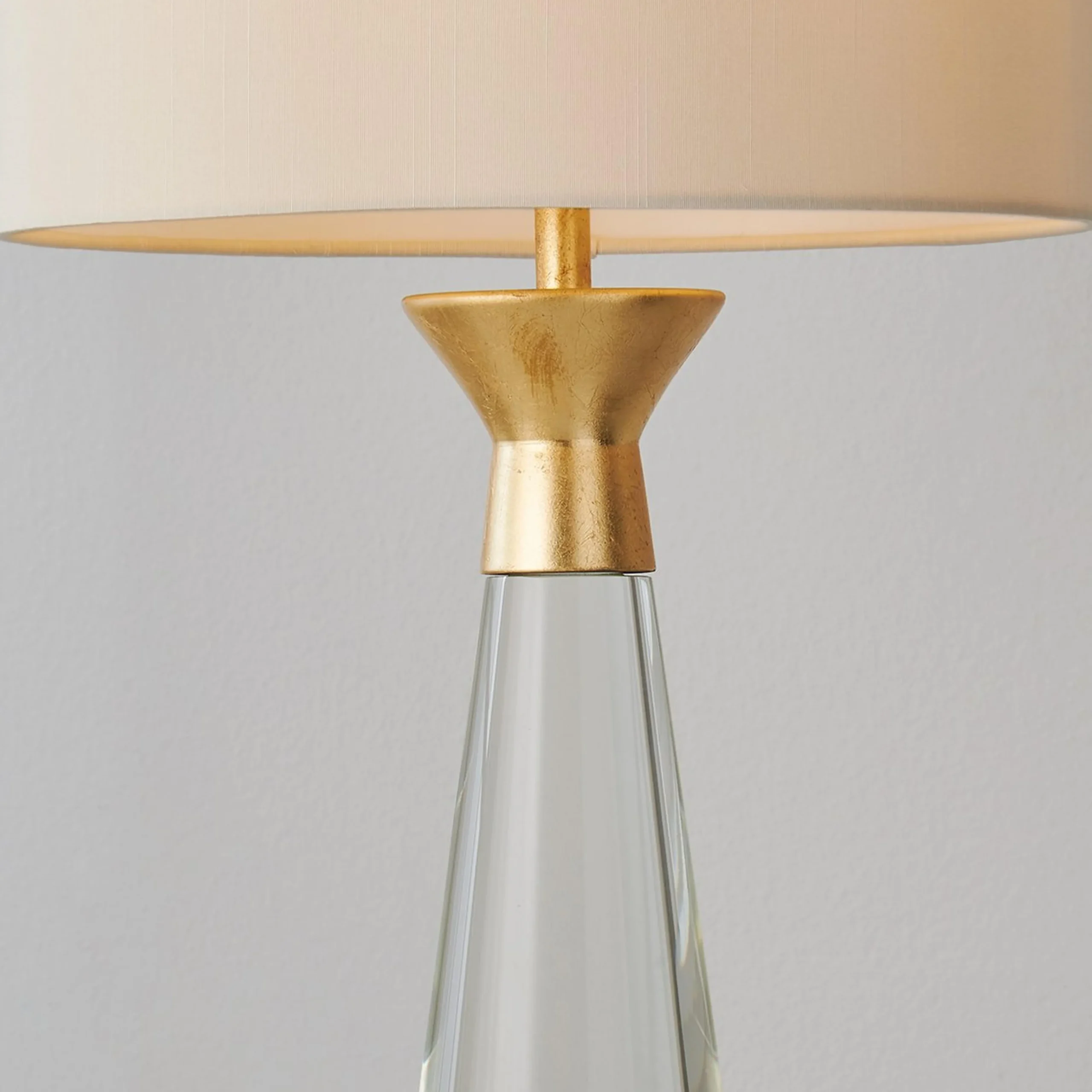 Dunnottar Crystal Table Lamp