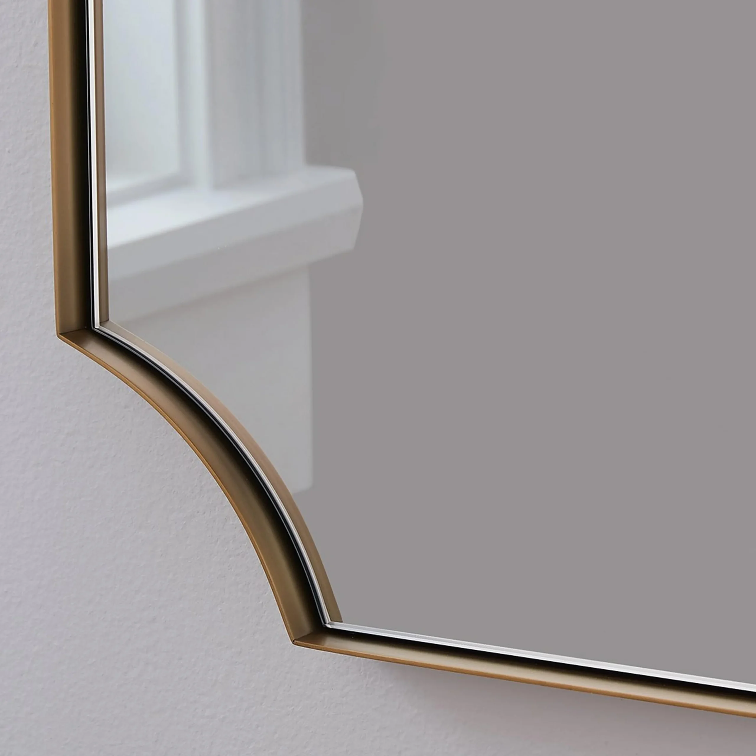 Emanuelson Mirror