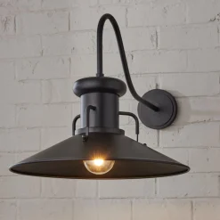 Erin & Ben Co. Ben's Barn Light