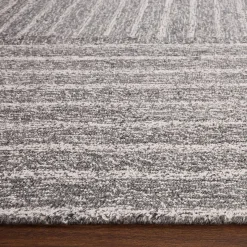 Hagueman Hand-Hooked Indoor / Outdoor Rug