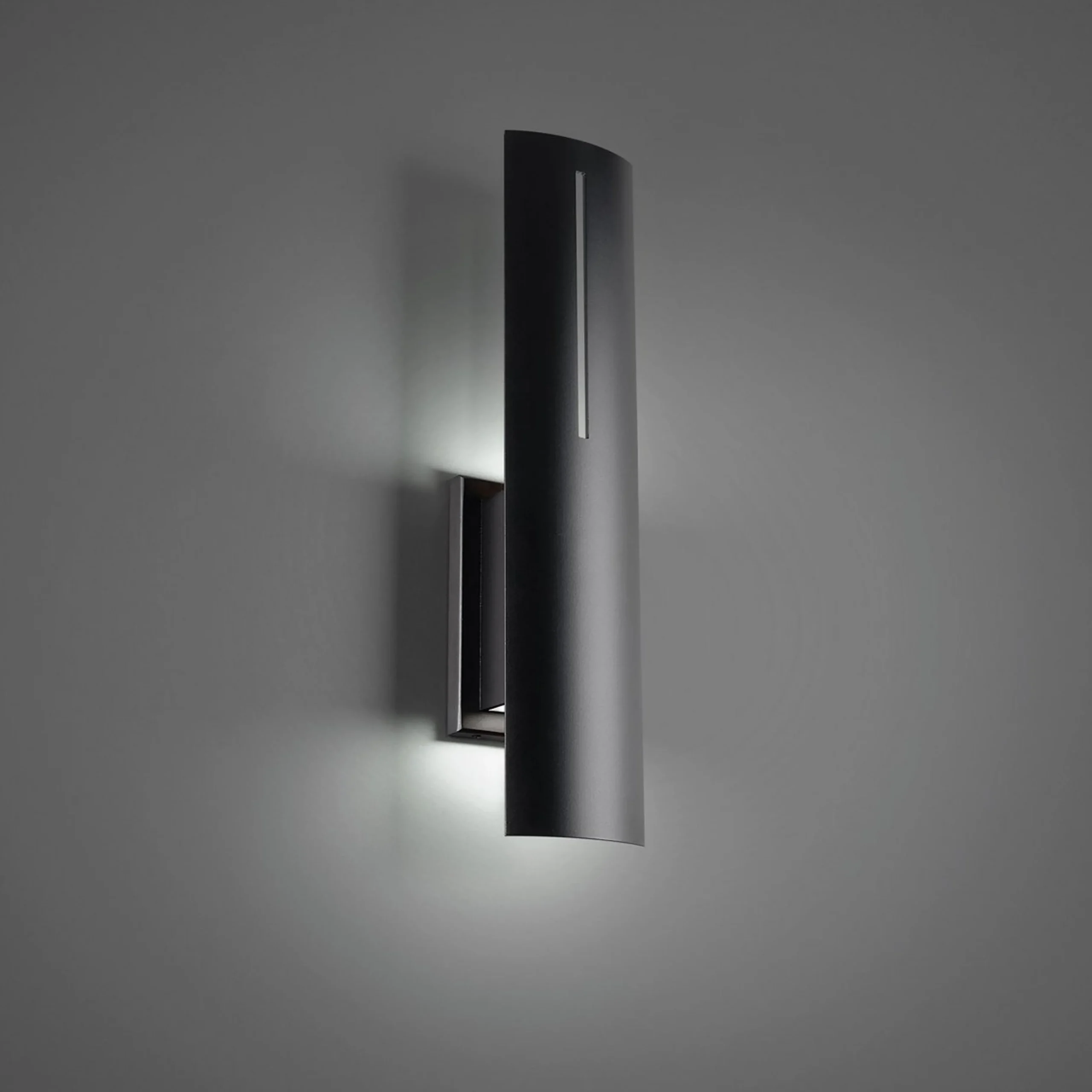 Hako Outdoor Sconce