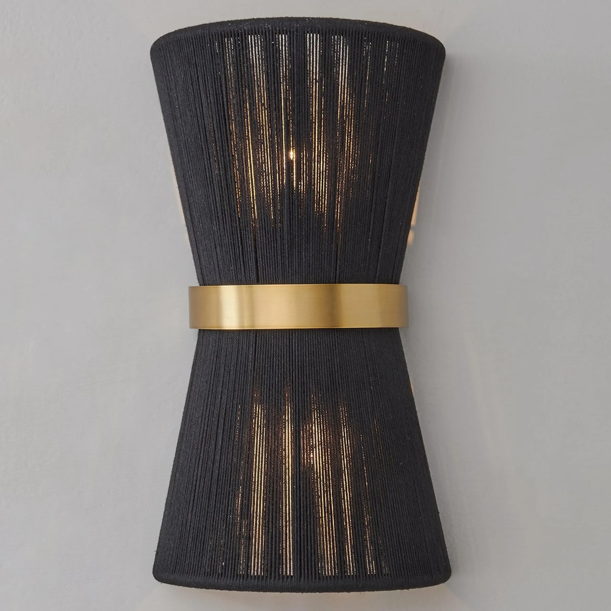 Halia Sconce
