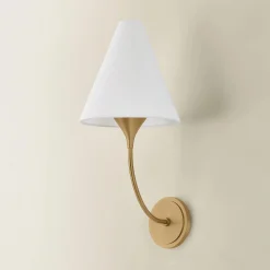 Hippolyta Sconce