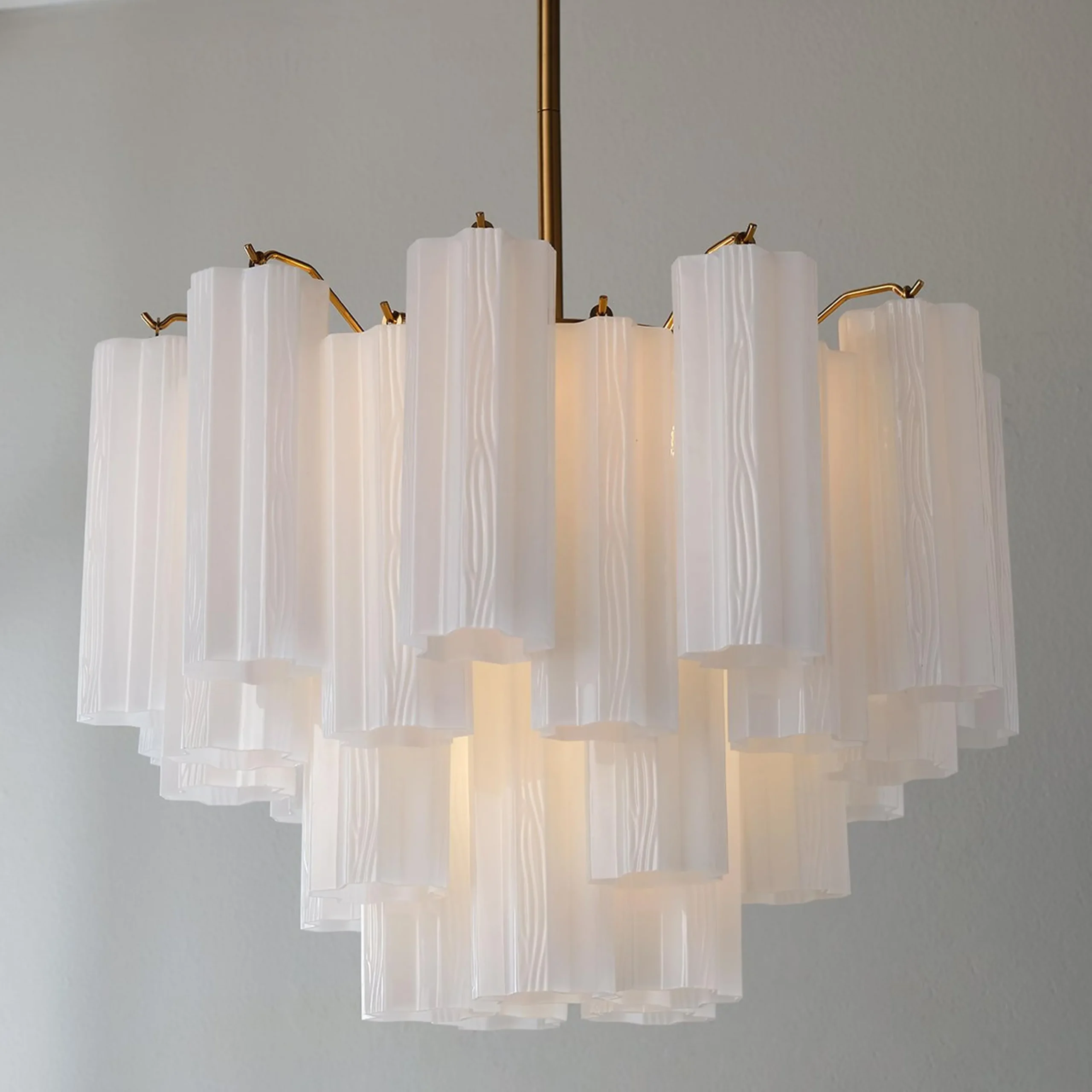 Imondo Chandelier - 6 Light - White
