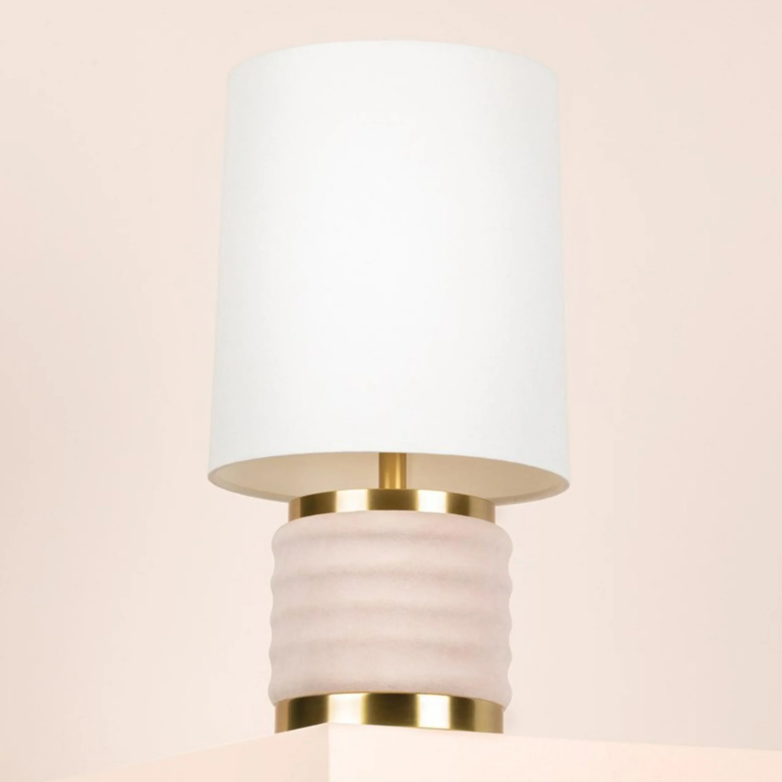 Labrador Table Lamp