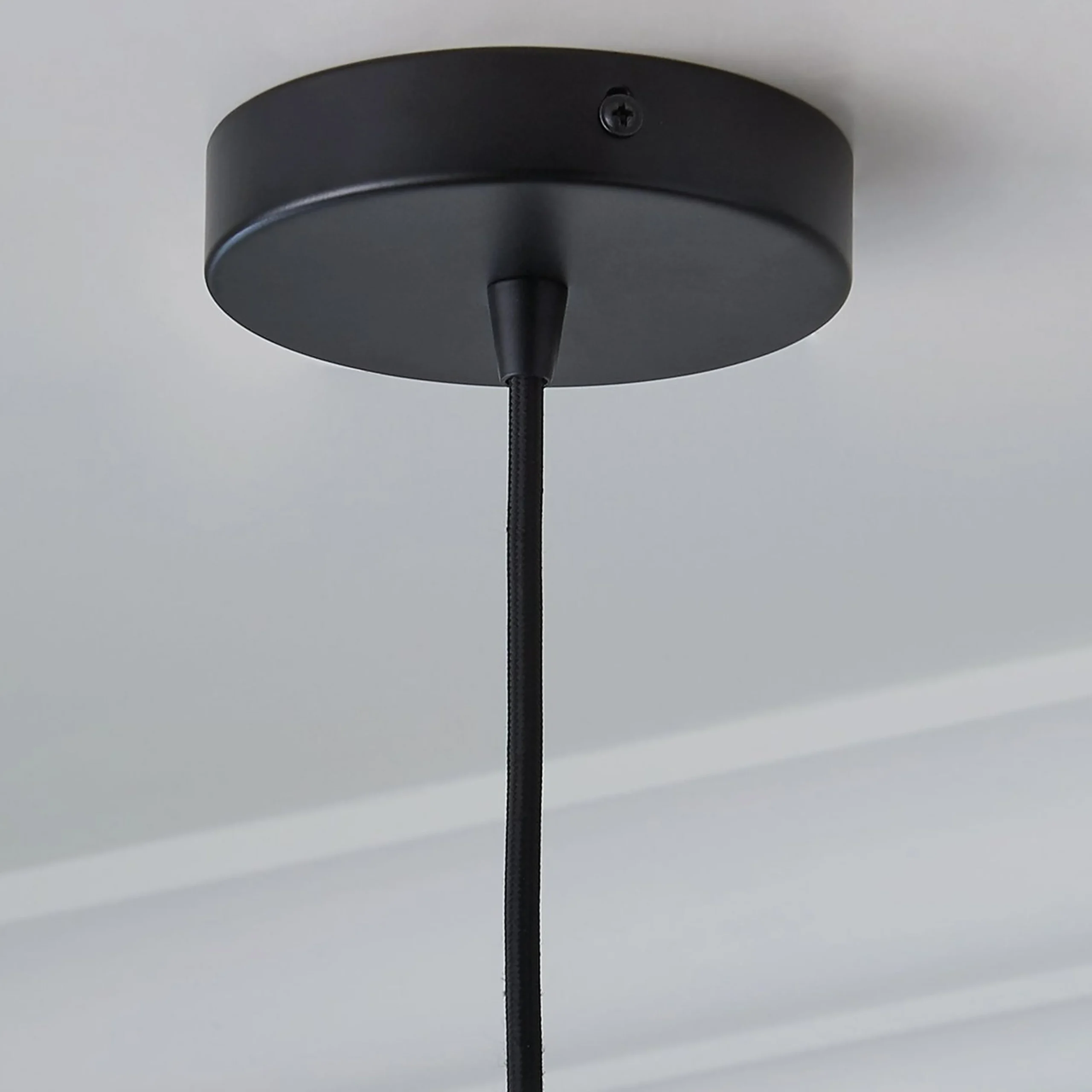 Larza Pendant