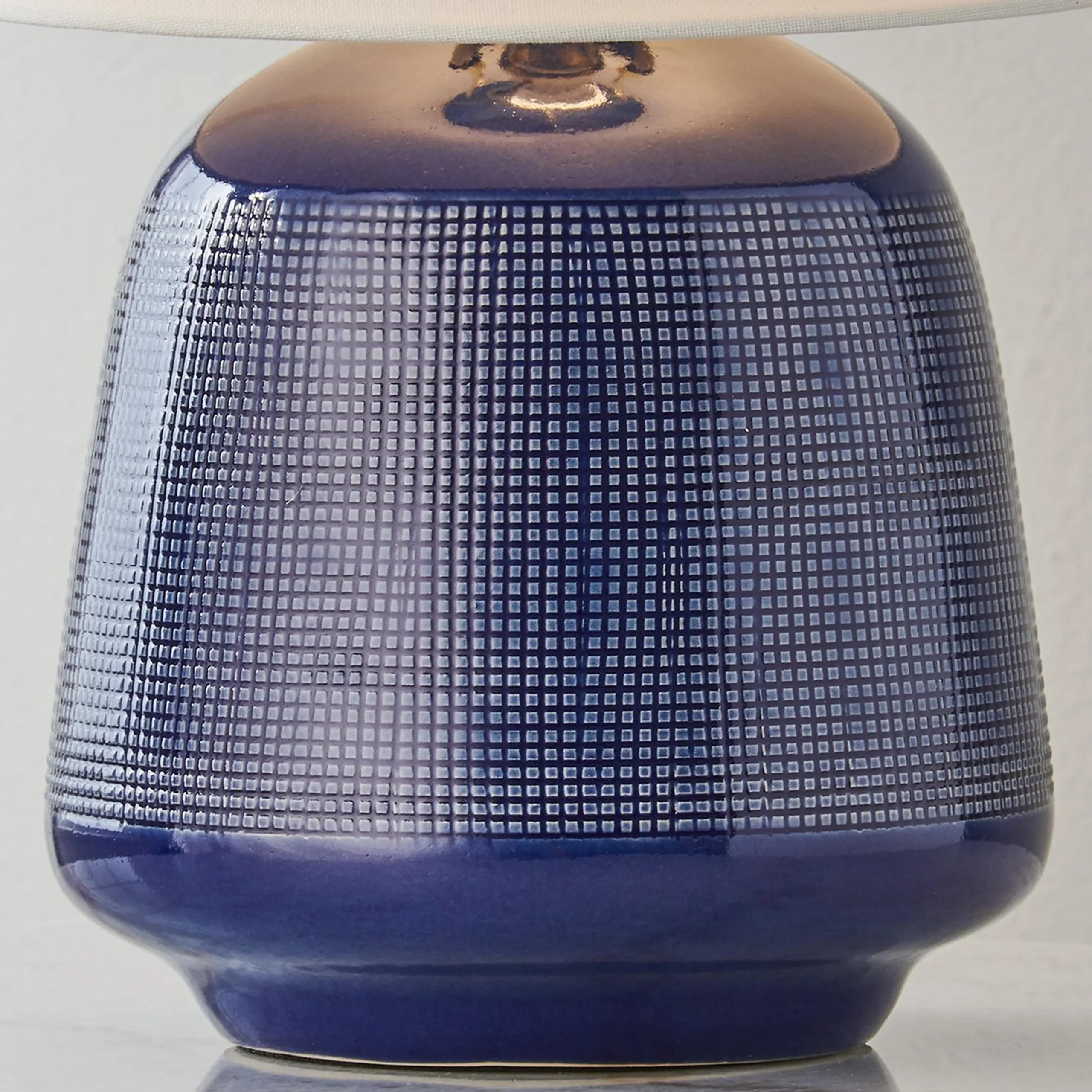 Lavajos Table Lamp