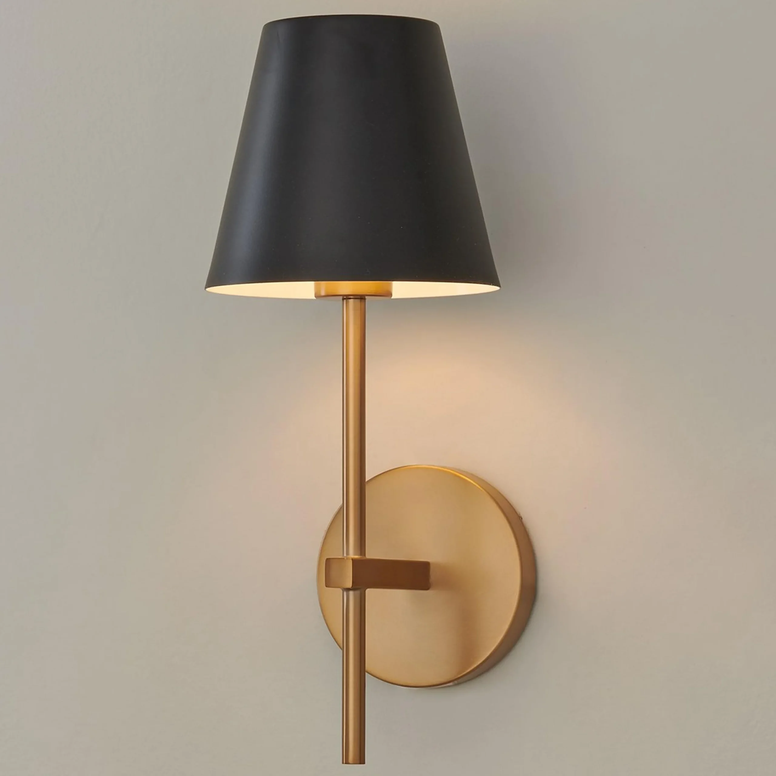 Leoda Sconce