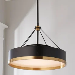 Liam Chandelier