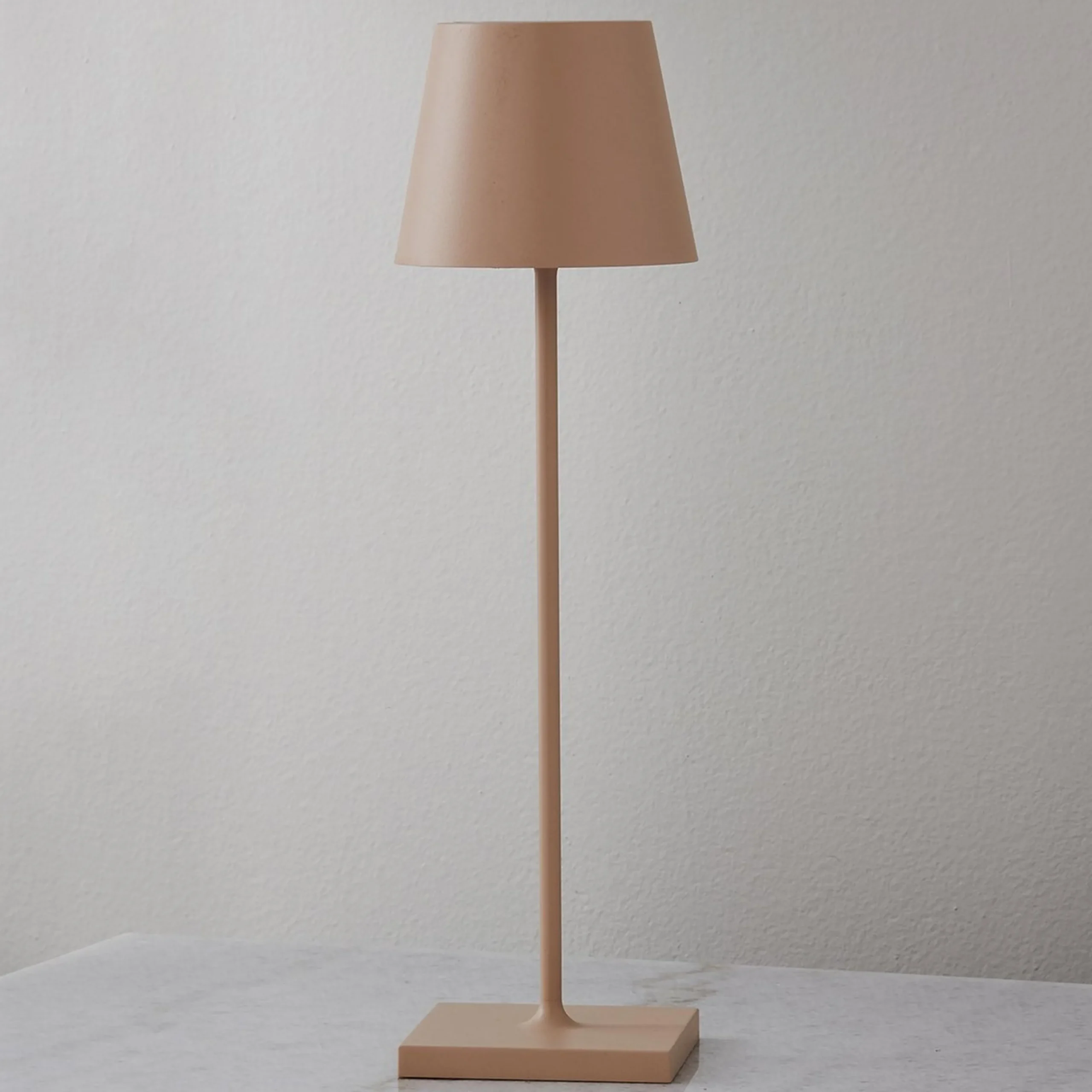 Lucy Cordless Table Lamp