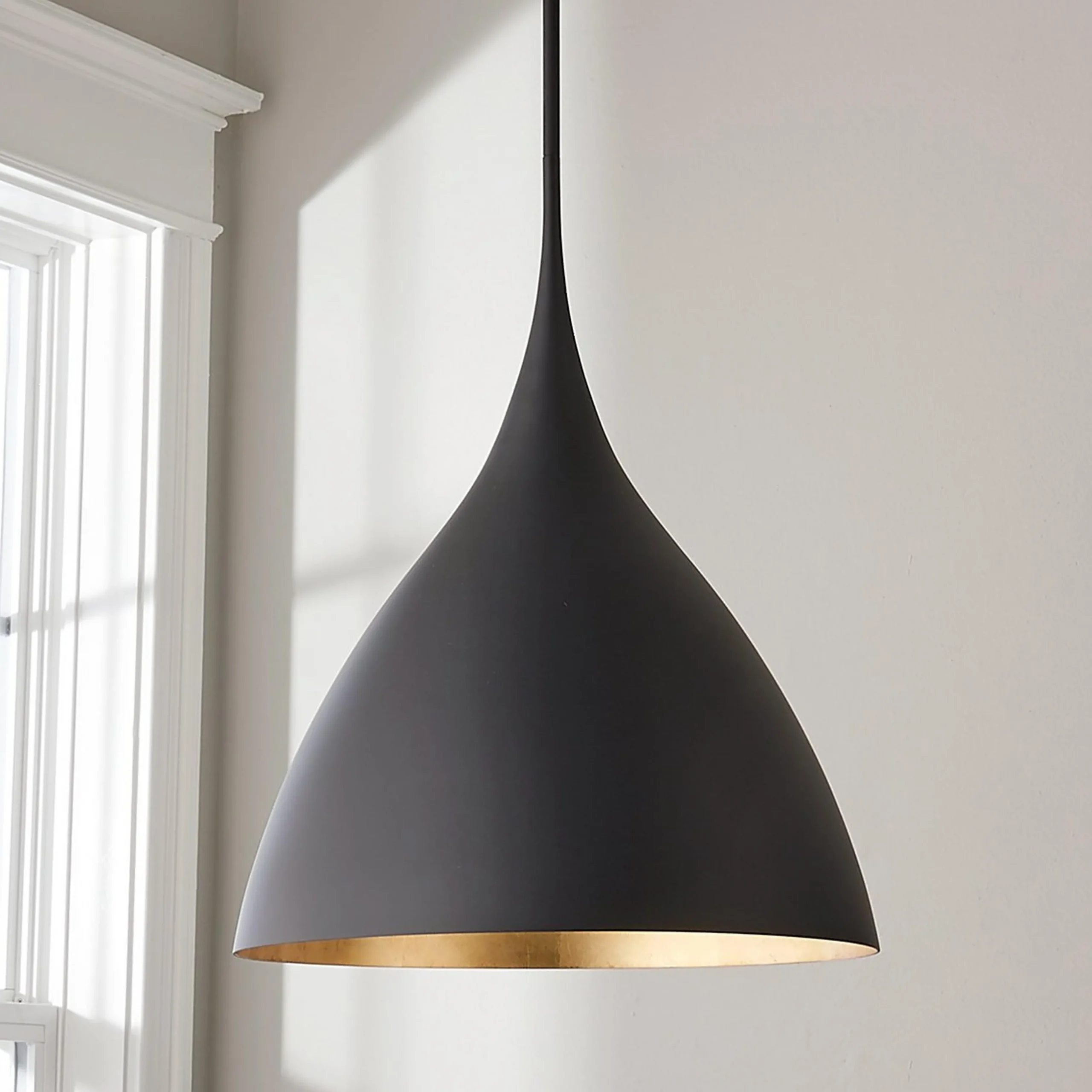 Modelesque Modern Pendant - Medium