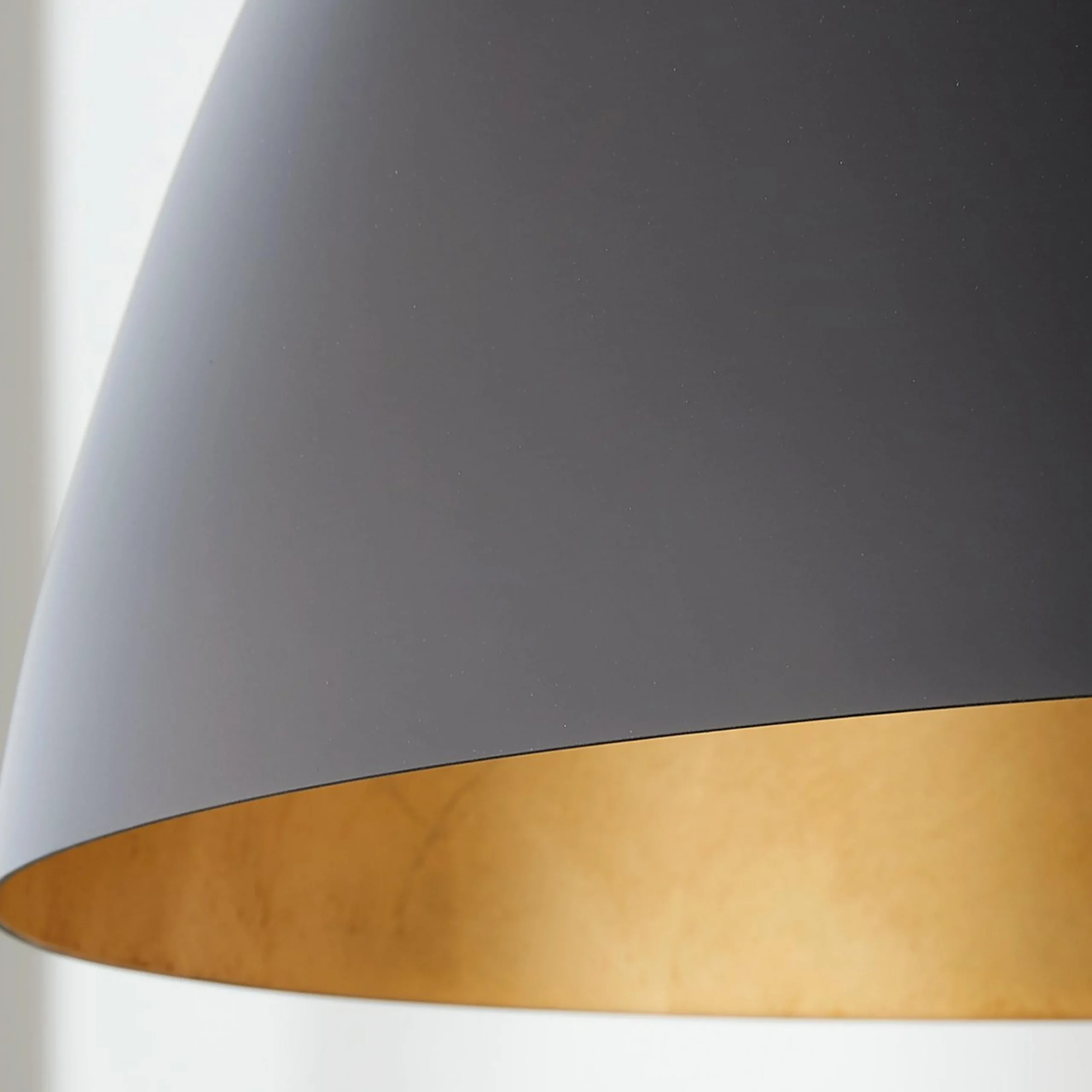 Modelesque Modern Pendant - Medium