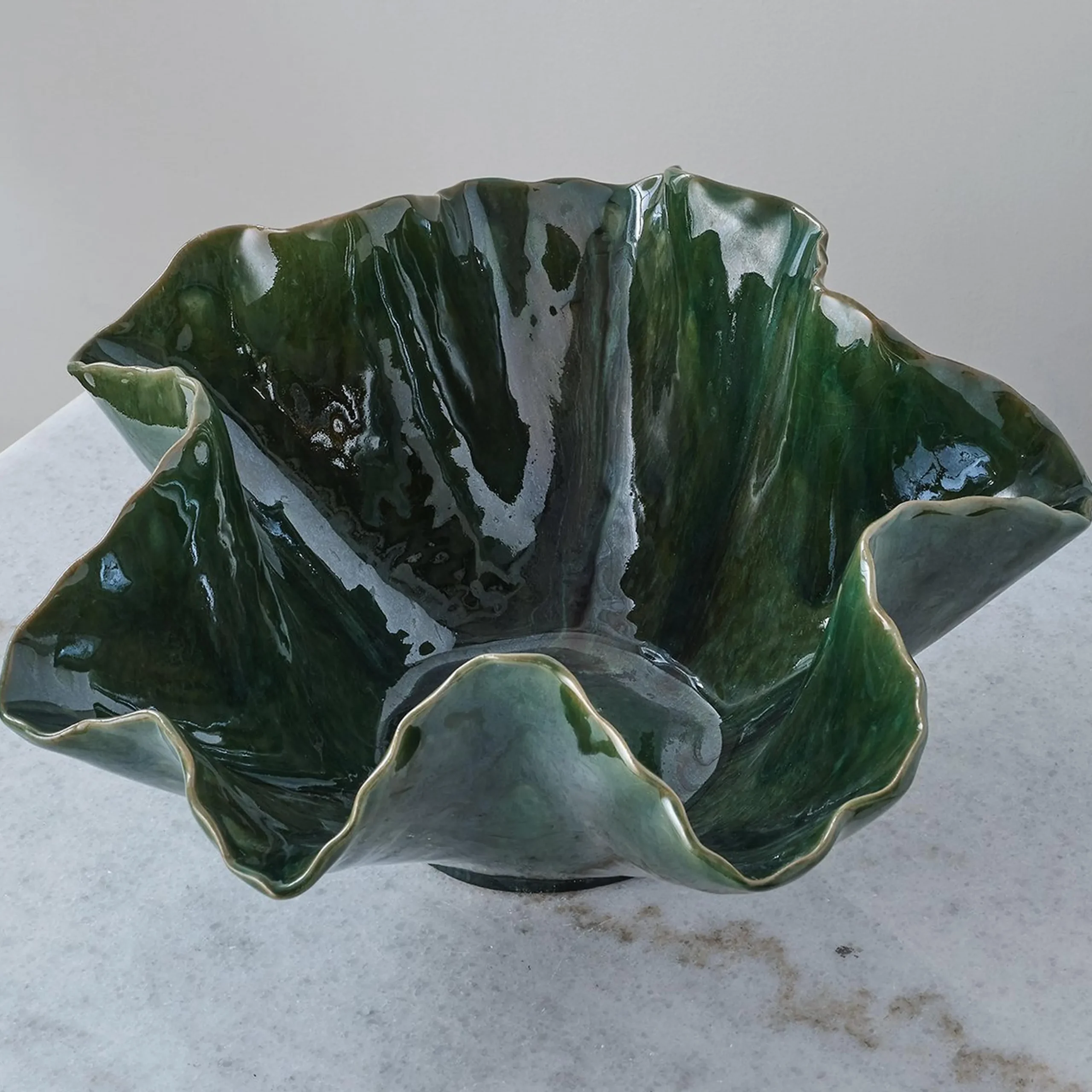 Mottled Ruffle Bowl