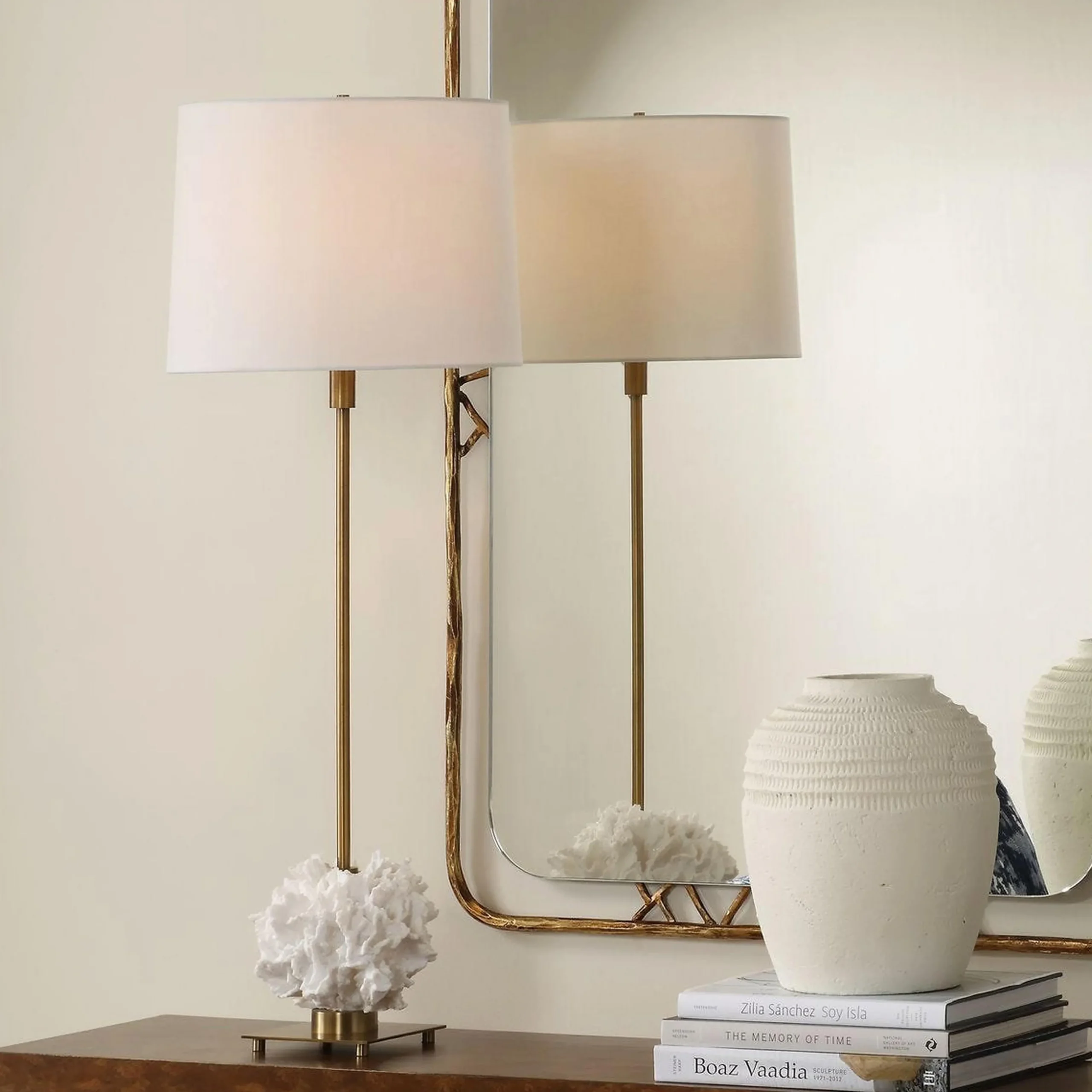Nauru Buffet Table Lamp