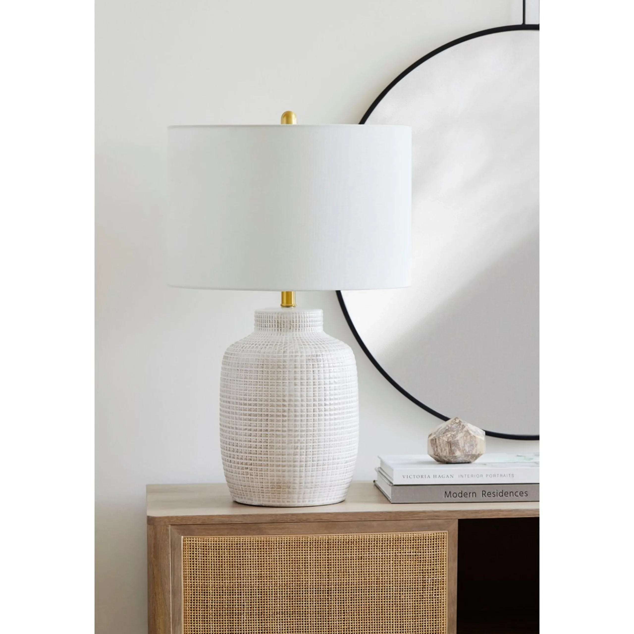 Onix Table Lamp