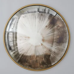 Pehtra Mirror