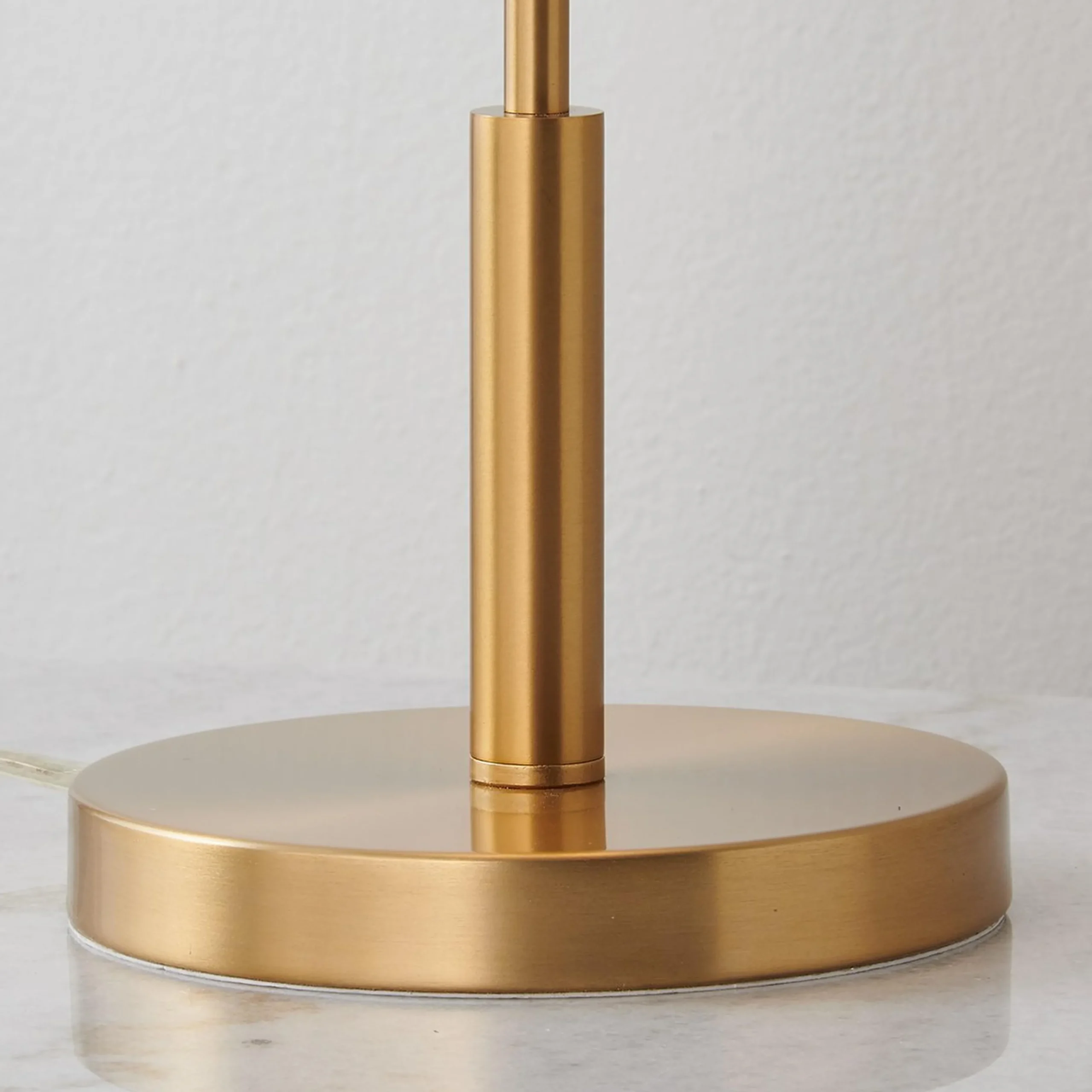 Porteau Table Lamp