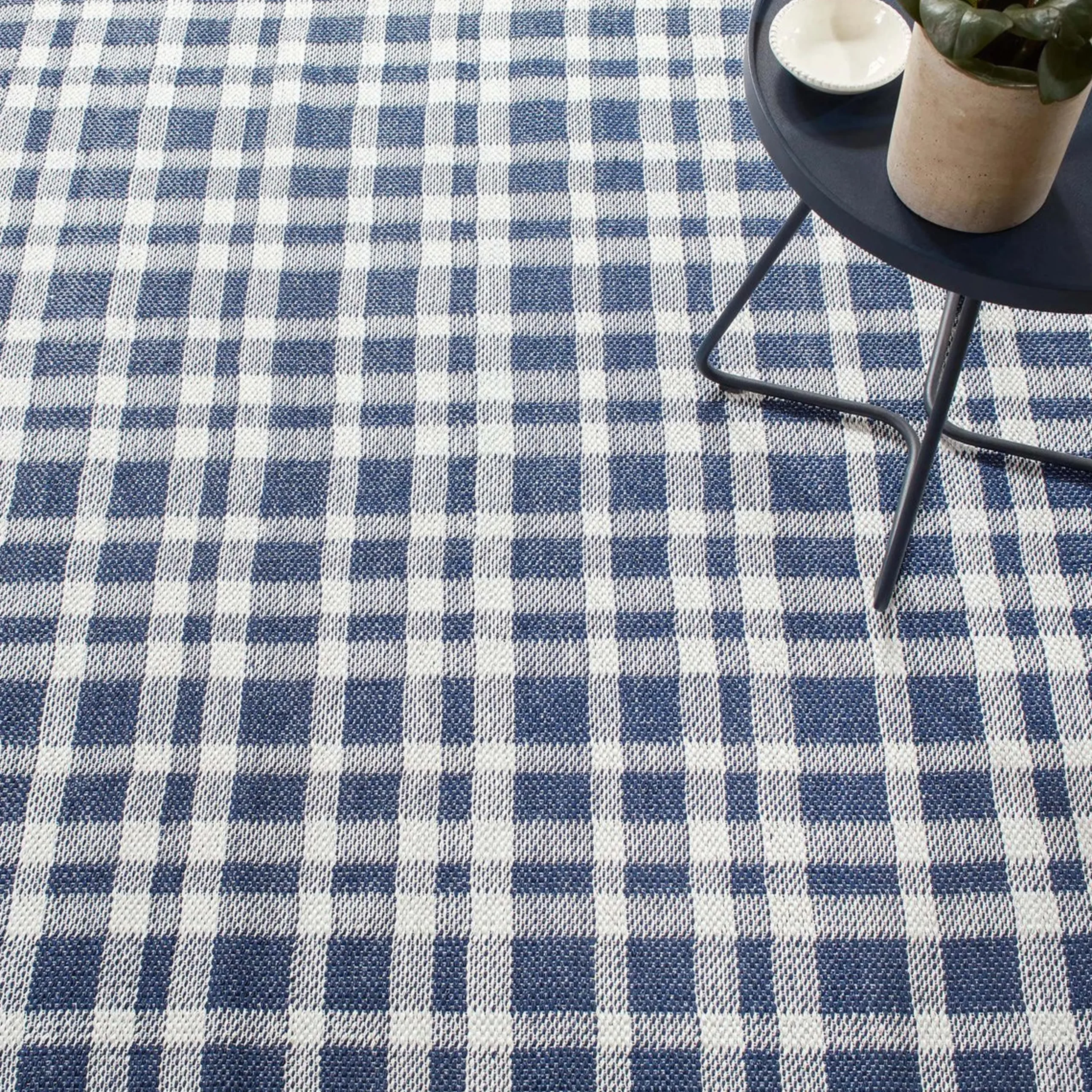 Promenade Handwoven Indoor / Outdoor Rug