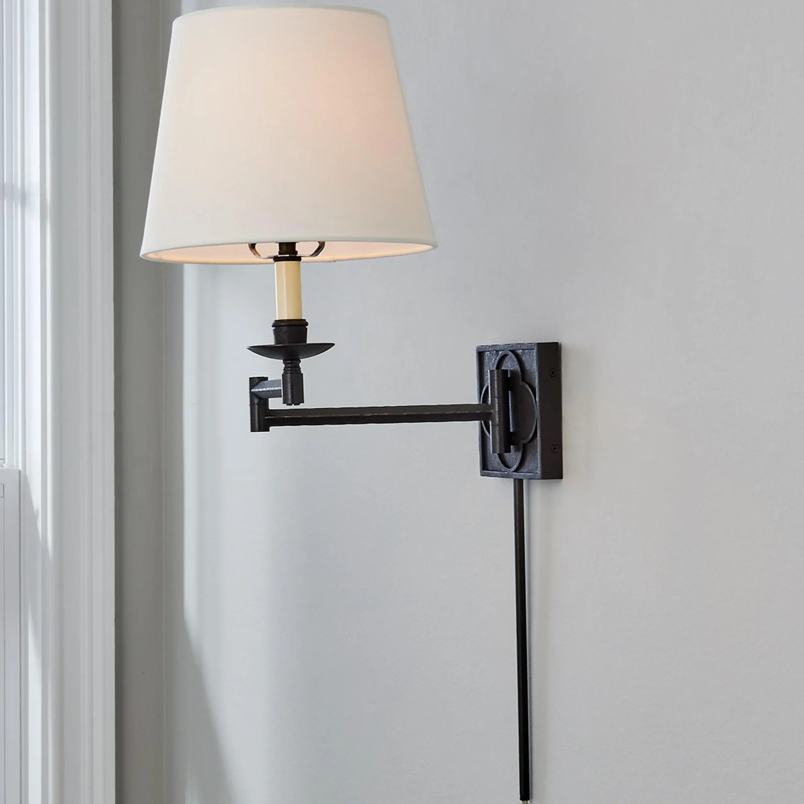 Quatrefoil Medallion Swing Arm