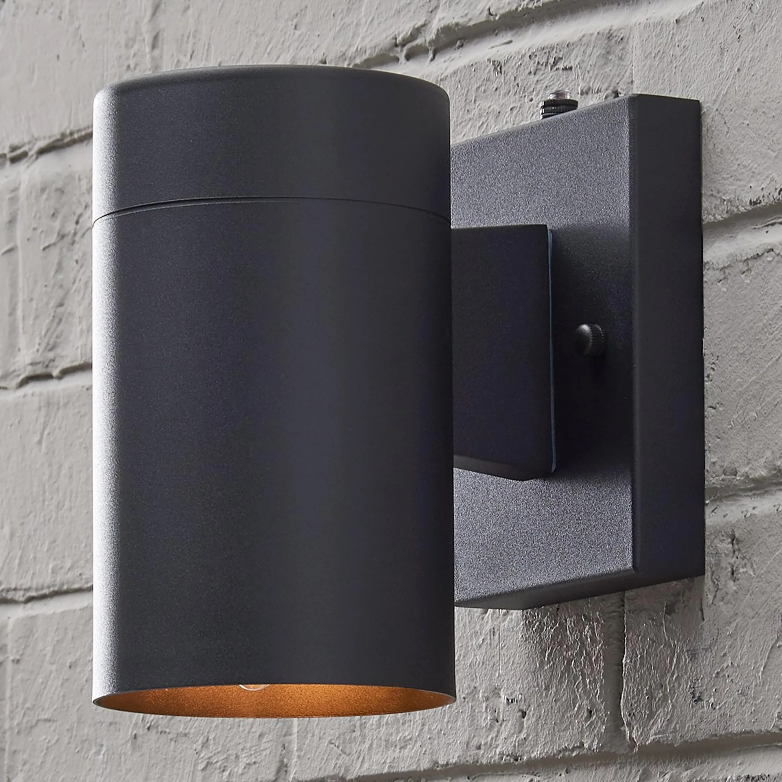 Sleek Minimalist Outdoor Sconce