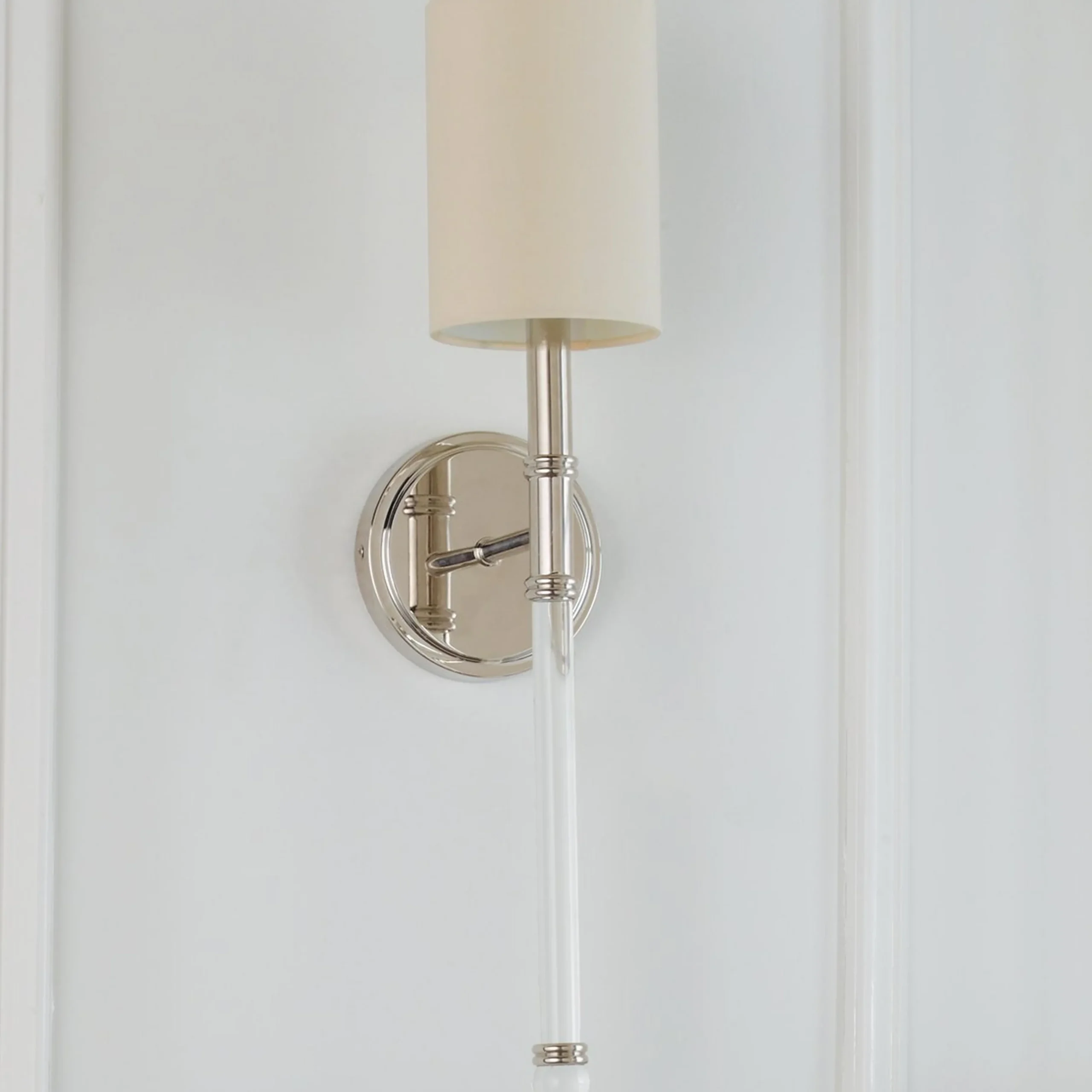 Slim Silhouette Single Arm Sconce