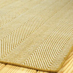 Sophisticated Chevron Indoor / Outdoor Rug