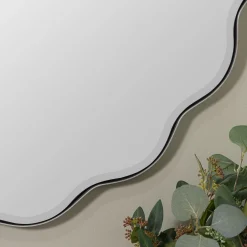 Taraji Mirror