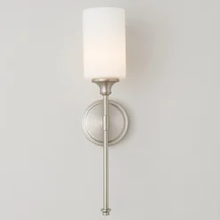 Tracie Classic Sconce