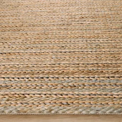 Usulutan Handwoven Indoor / Outdoor Rug