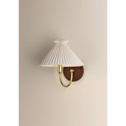 Voluminous Sconce