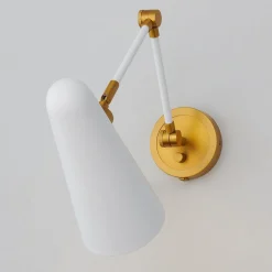 Yancie Arched Swing Arm