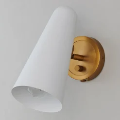 Yancie Swing Arm
