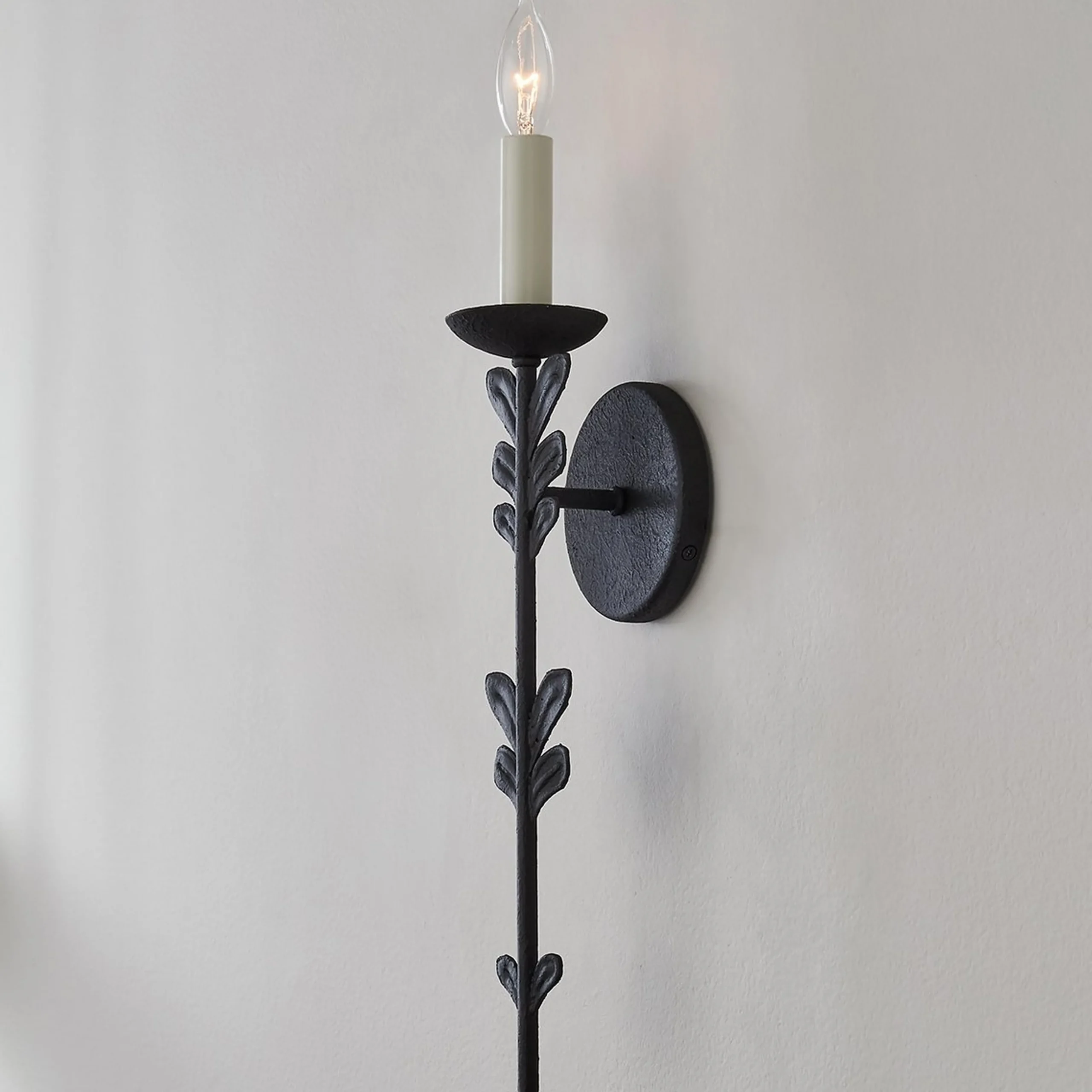 Zenoba Sconce